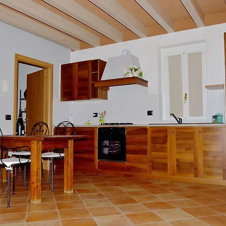 White Garden - With Access To The Lake Lierna