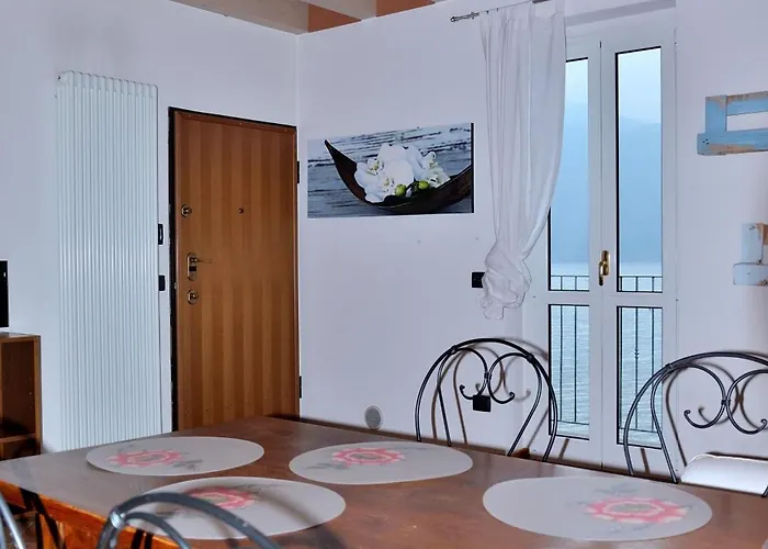 White Garden - With Access To The Lake Апартаменты