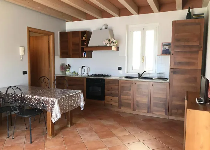 White Garden - With Access To The Lake *