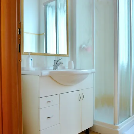 Apartment White Garden - With Access To The Lake *