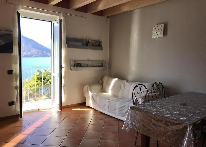 Daire White Garden - With Access To The Lake